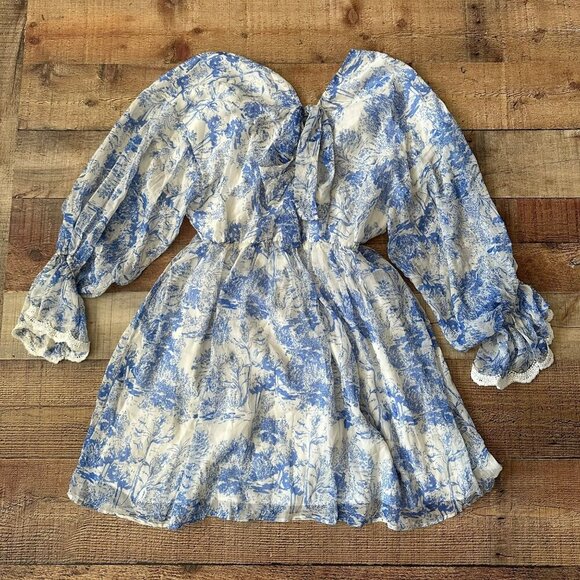 BTFL-life Vintage Blue & White Floral Dress With Puffed Sleeves & Lace Trim - Picture 11 of 11